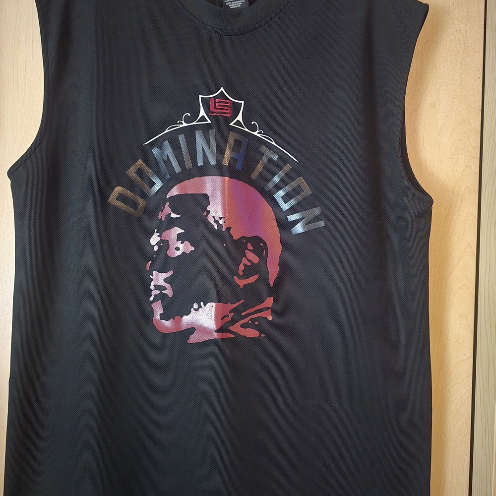 LeBron James Vintage Men's Graphic Black Tank Top